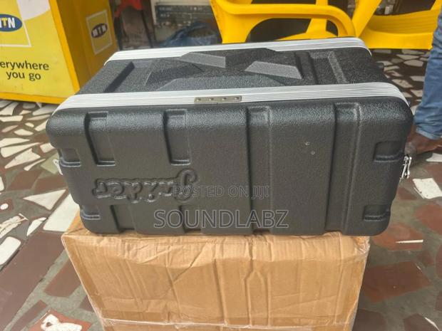 Microphone Case/Rack · Photo 4