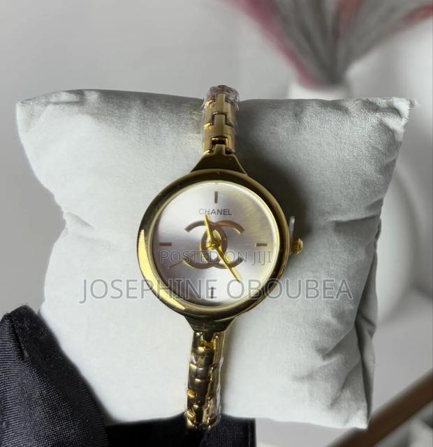 Ladies Curren, Gucci and Chanel Watches photo 5