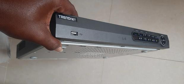 6tb Trendnet Gigabit Switch 16 Port · Photo 4