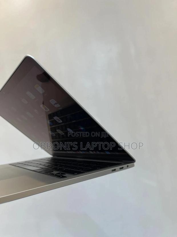 Laptop Apple MacBook Pro 2020 16GB Intel Core I5 SSD 512GB