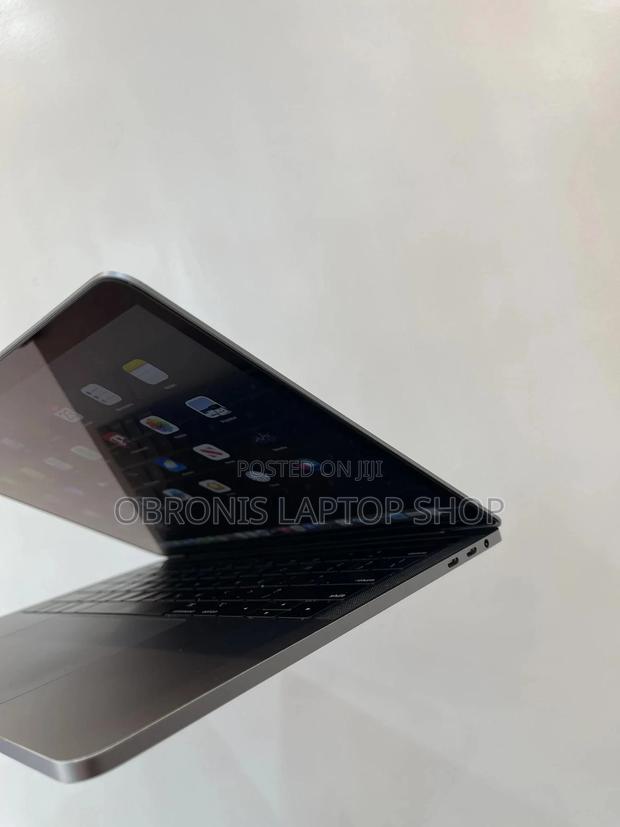 Laptop Apple MacBook Pro 2019 16GB Intel Core i7 SSD 1T photo 3