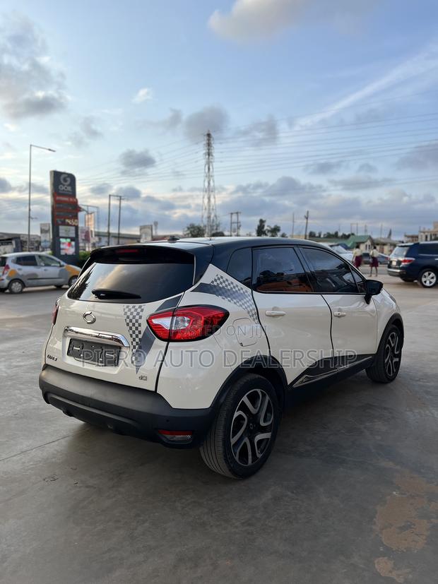 Renault Samsung QM3 2015 White photo 6