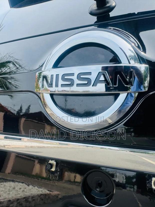 Nissan Rogue SV AWD 2018 Black