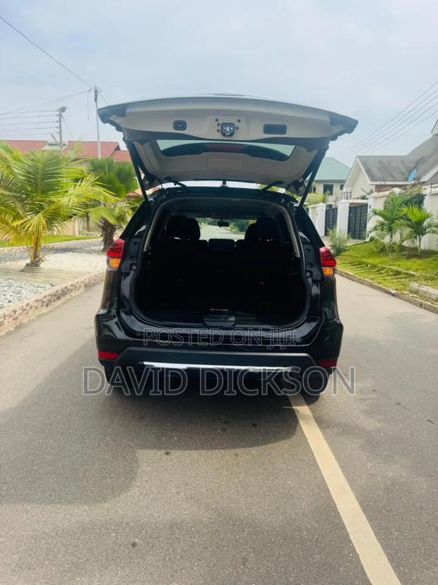 Nissan Rogue SV AWD 2018 Black