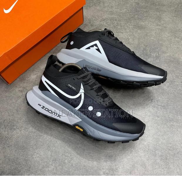 Nike Pegasus Trail Sneakers · Photo 4