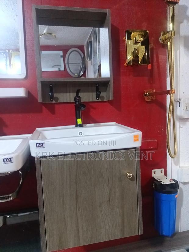 Hand Wash Basin 42cm With Faucet · Photo 4
