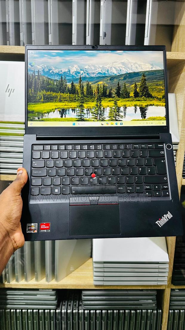 Laptop Lenovo ThinkPad E14 Gen 4 8GB AMD Ryzen 5 SSD 256GB