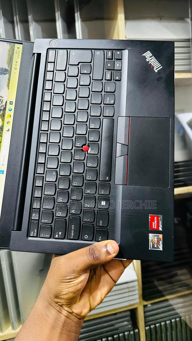 Laptop Lenovo ThinkPad E14 Gen 4 8GB AMD Ryzen 5 SSD 256GB photo 3