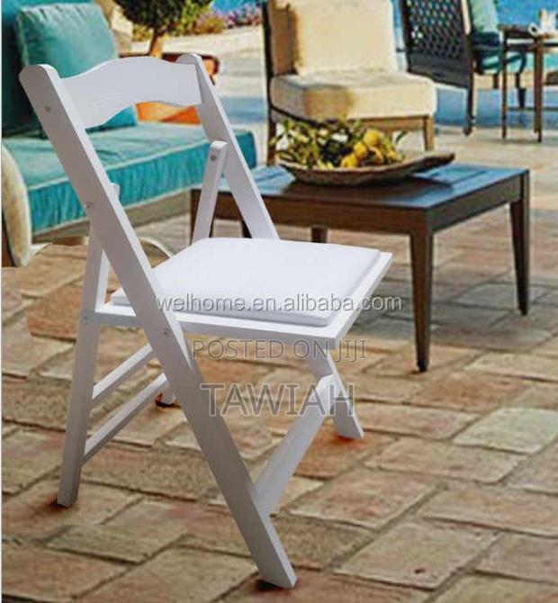 Gladiator Plastic Folding Chairs · Photo 4
