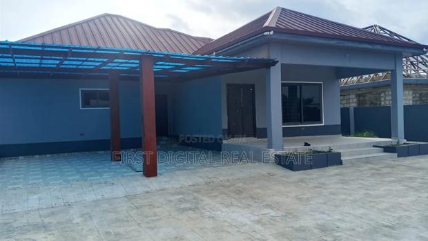 3 Bedroom Executive for Sale in Kasoa Opeikuma · Photo 1