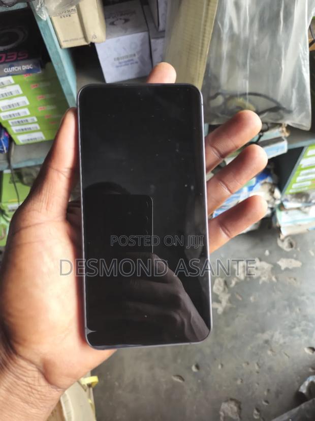 Samsung Galaxy S24 256 GB Black · Photo 2