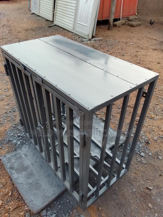 Cylinder Cage · Photo 3