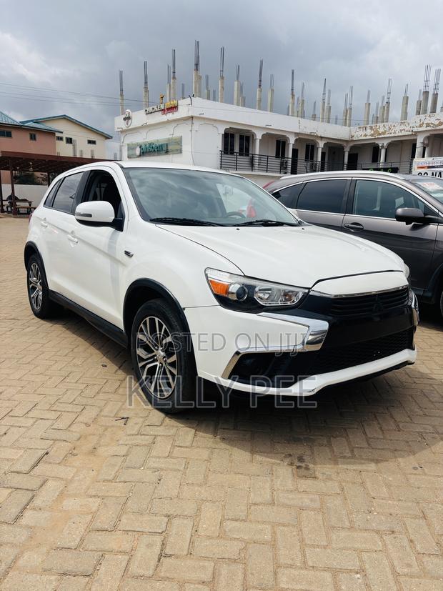 Mitsubishi Outlander 2018 White