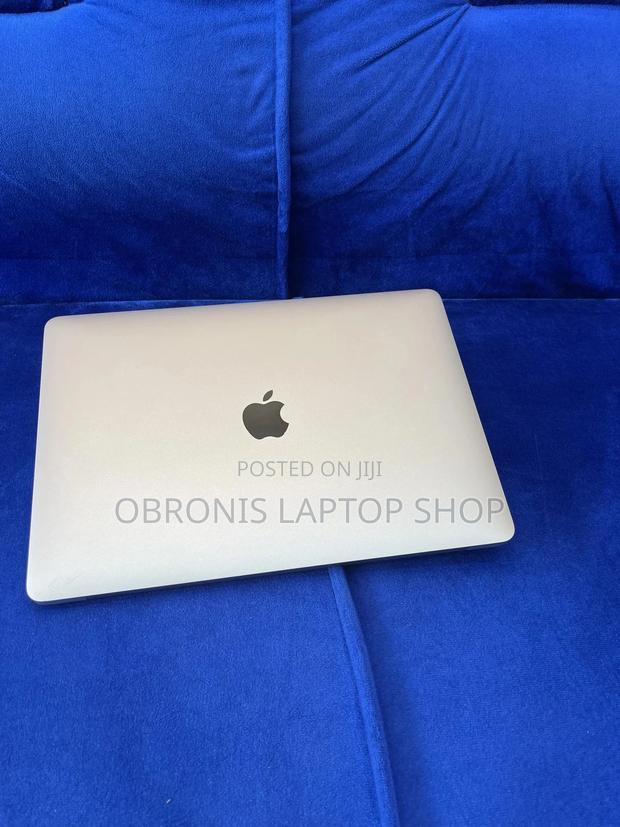 Laptop Apple MacBook Pro 2020 16GB Intel Core I7 SSD 1T photo 4