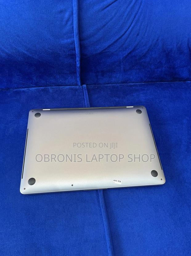 Laptop Apple MacBook Pro 2020 16GB Intel Core I7 SSD 1T photo 5