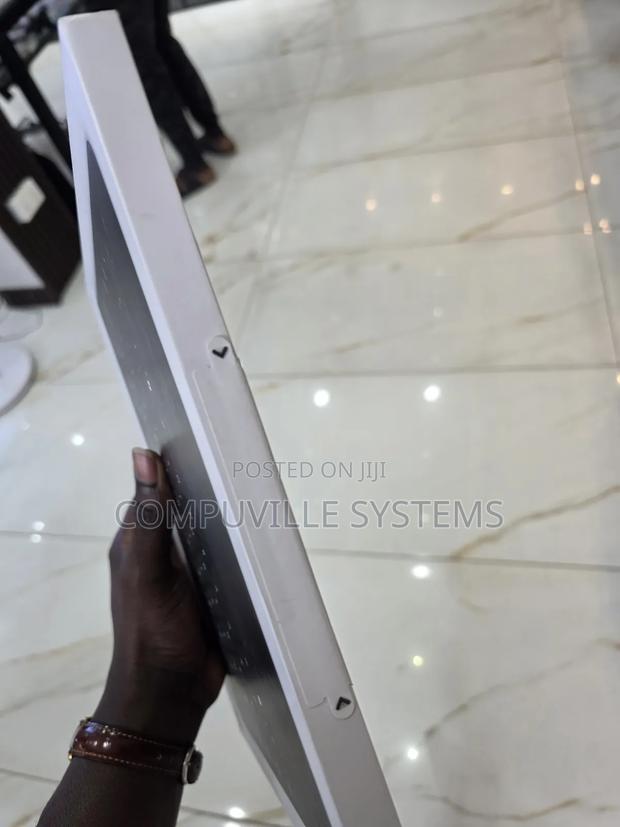 Microsoft Surface Signature Keyboards · Photo 3