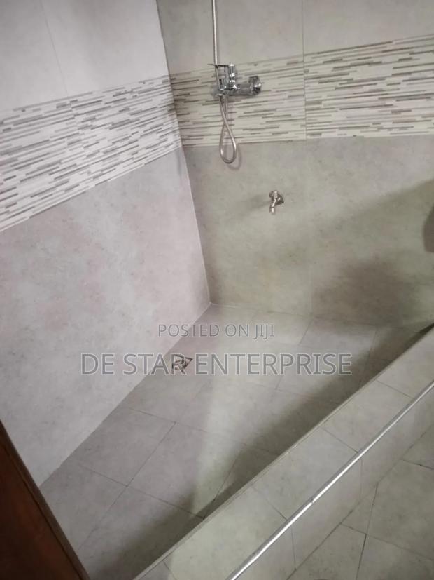 Furnished 6bdrm House in Sakumono for rent photo 10