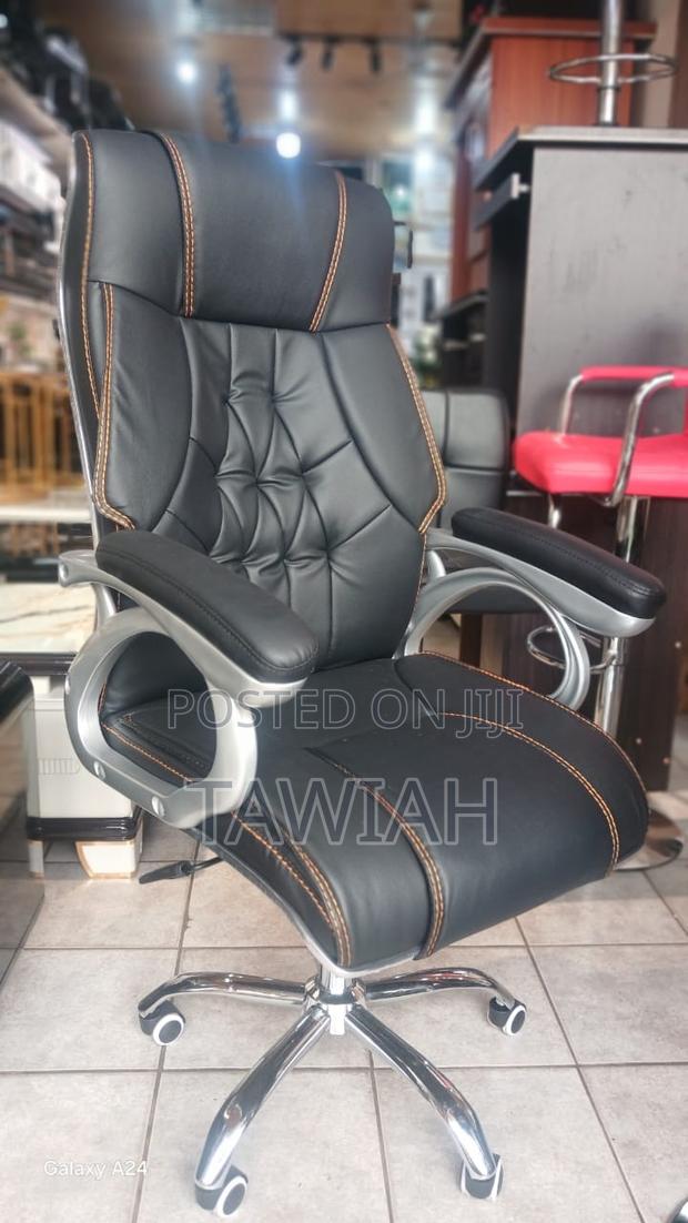 Ergonomic Office Chair · Photo 3