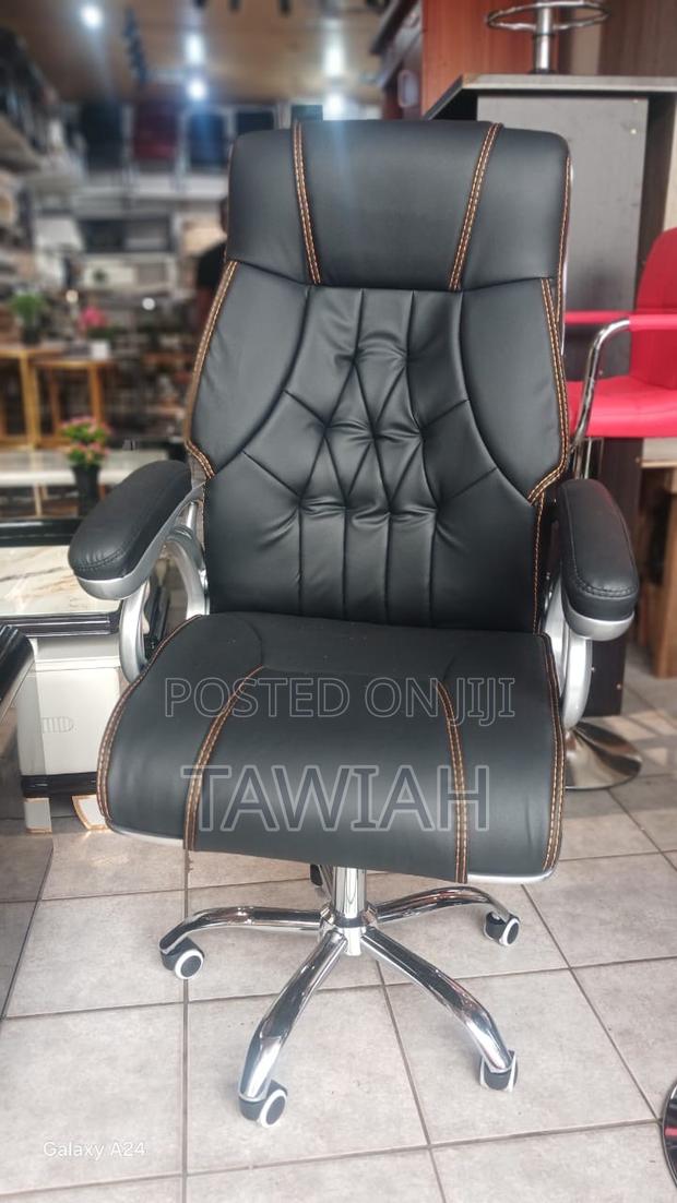 Ergonomic Office Chair · Photo 4