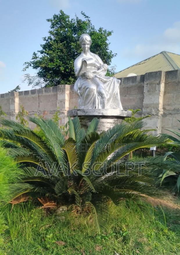 Fountain Made With Risen ( Mother ) · Photo 3