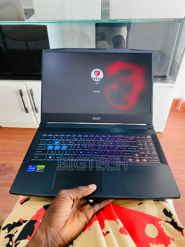 Laptop MSI GE40 2PC Dragon Eyes 32GB Intel Core I7 SSD 1T