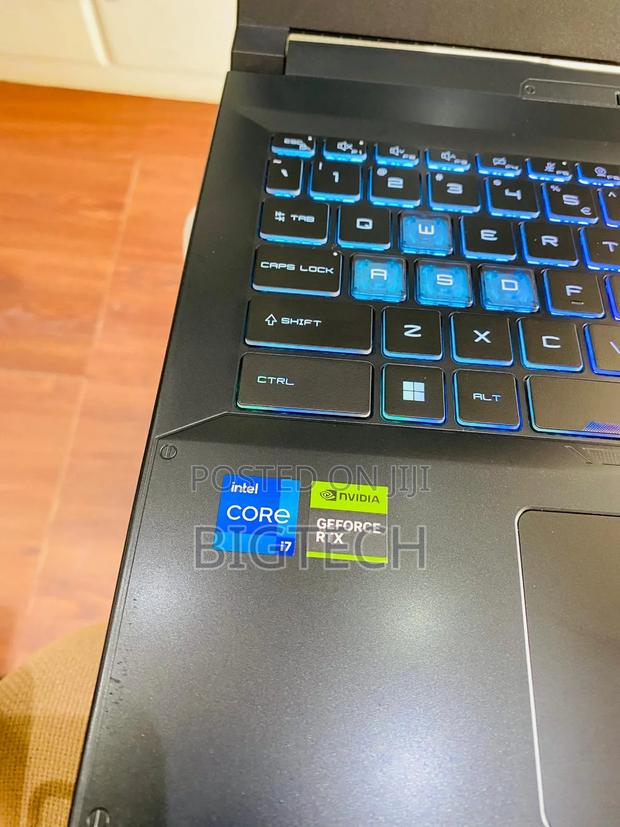 Laptop MSI GE40 2PC Dragon Eyes 32GB Intel Core I7 SSD 1T photo 3