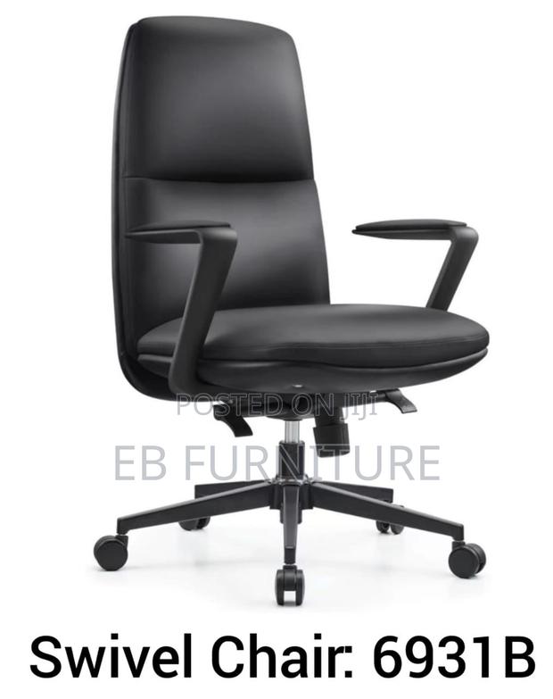 Swivel Office Chair With Arm · Photo 2