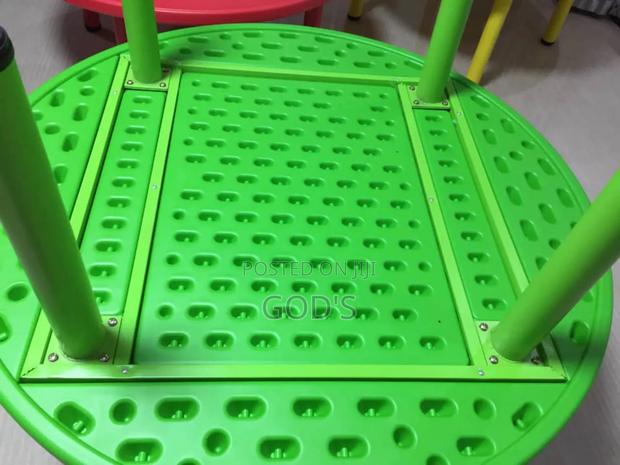 Round Green Study Table
