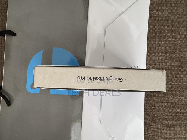 New Google Pixel 10 Pro 128 GB Black photo 2