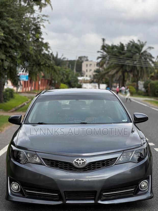 Toyota Camry SE Sport 4dr Sedan w/Prod. End 11/13 (2.5L 4cyl 6A) 2014 photo 7