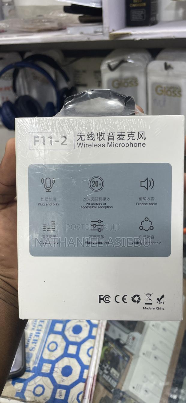 F11-2 Wireless Microphone · Photo 4
