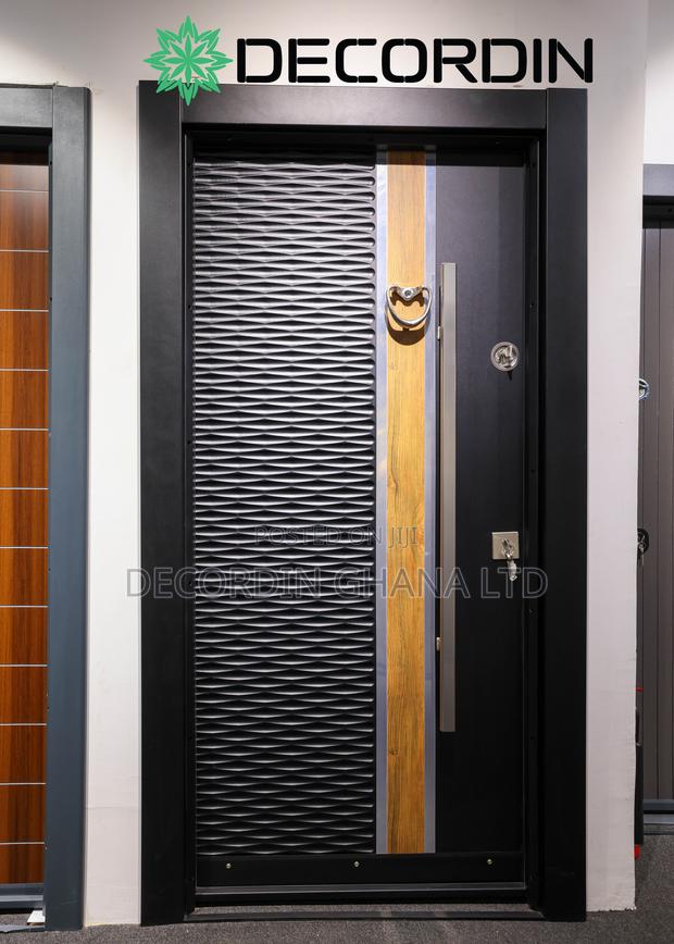 Pvc Front Door · Photo 2