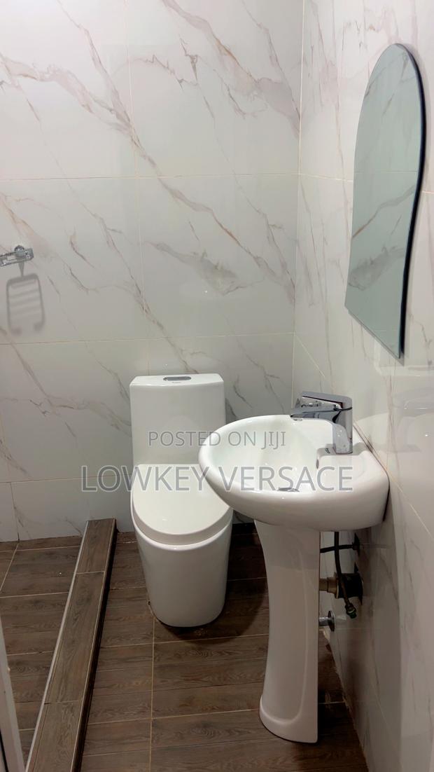 Super Comfy Studio + Starlink Wifi + Generator+ Self Catering+ DSTV photo 3