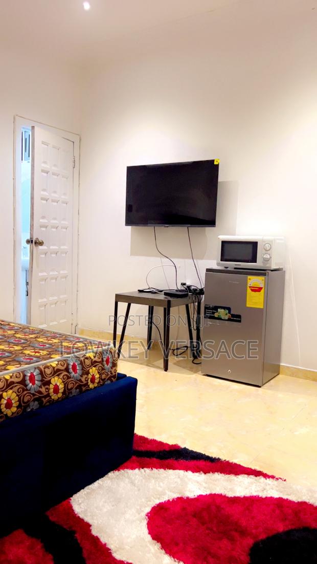 Super Comfy Studio + Starlink Wifi + Generator+ Self Catering+ DSTV photo 5