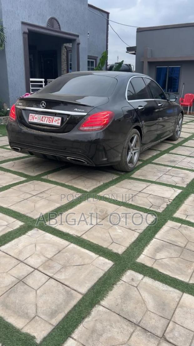 Mercedes-Benz C300 Sport 4dr AWD 4Matic Sedan (2.0L 4cyl 7A) 2015 Black photo 4