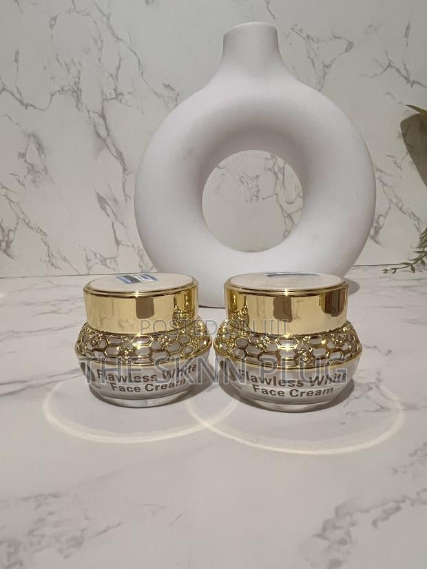Flawless White Face Cream · Photo 2