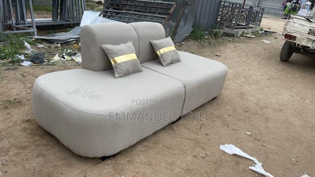 Quality Luxurious 3 in One Sofa · Photo 4