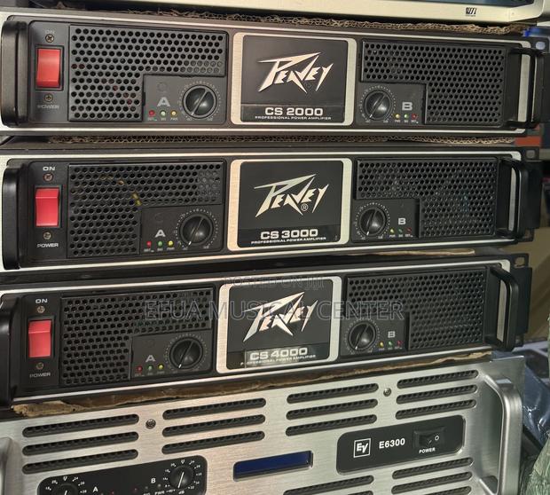 Peavey Cs-3000watts Mid Amplifier · Photo 2