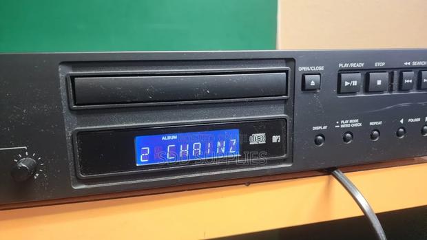 Tascam Cd 200 Professional Cd Player photo 4