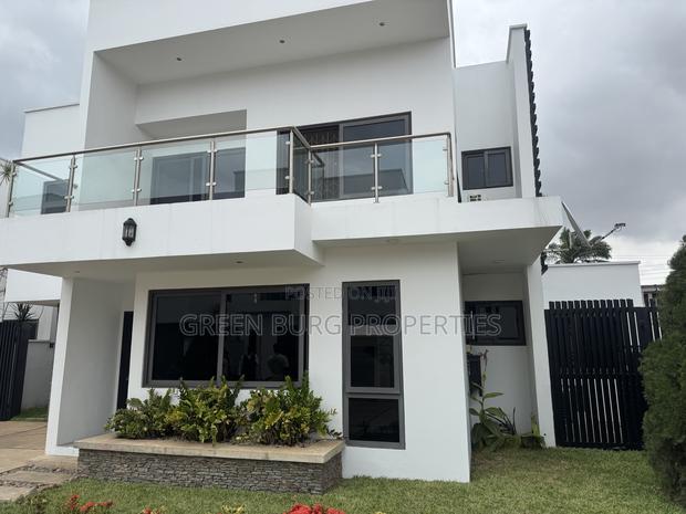 3bdrm Townhouse/Terrace in East Legon for sale photo 10
