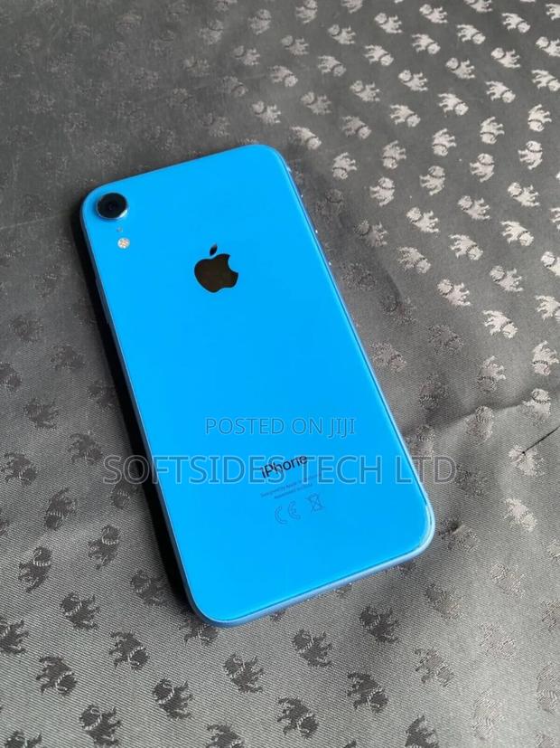 Apple iPhone XR 64 GB
