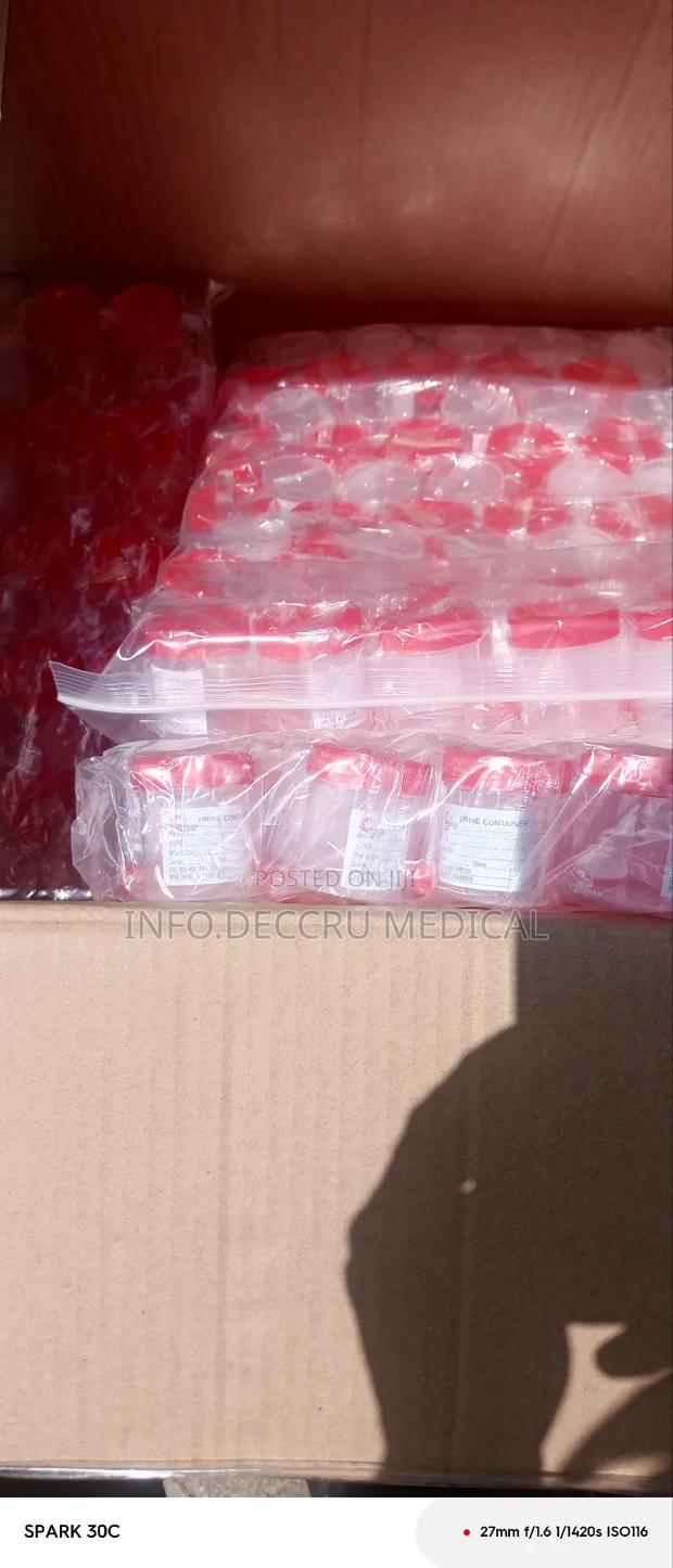 Urine Container 30ml · Photo 3