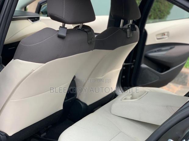 Toyota Corolla SE 2020 Black photo 7