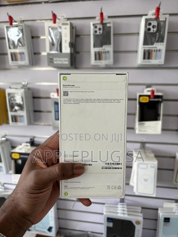 New Apple iPhone 16 Pro Max 512 GB White photo 2