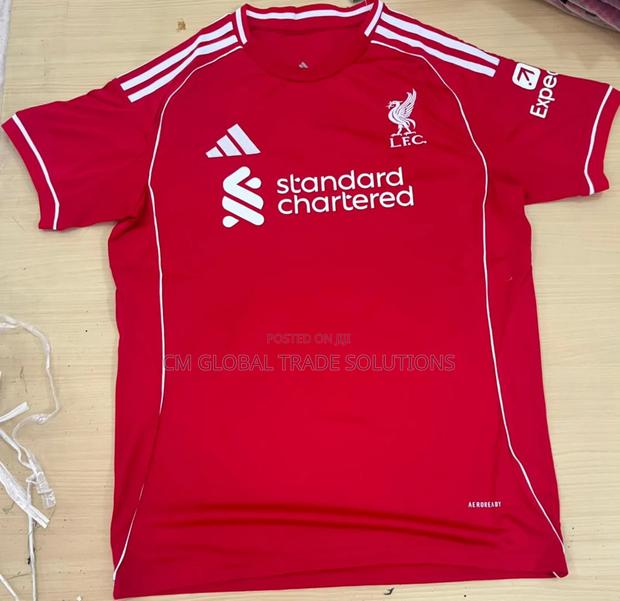 2025/2026 Liverpool Home Jersey photo 2