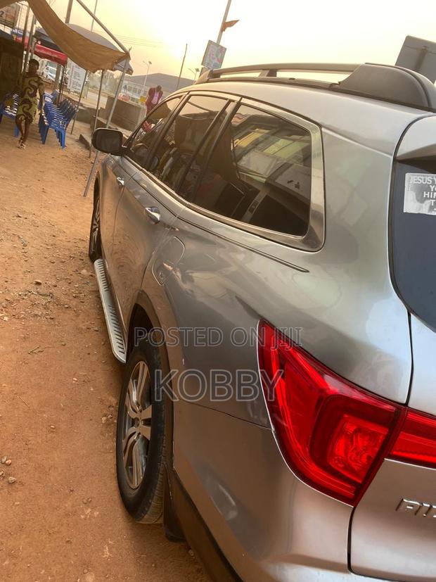 Honda Pilot Touring 4dr SUV (3.5L 6cyl 9A) 2016 Gray photo 2
