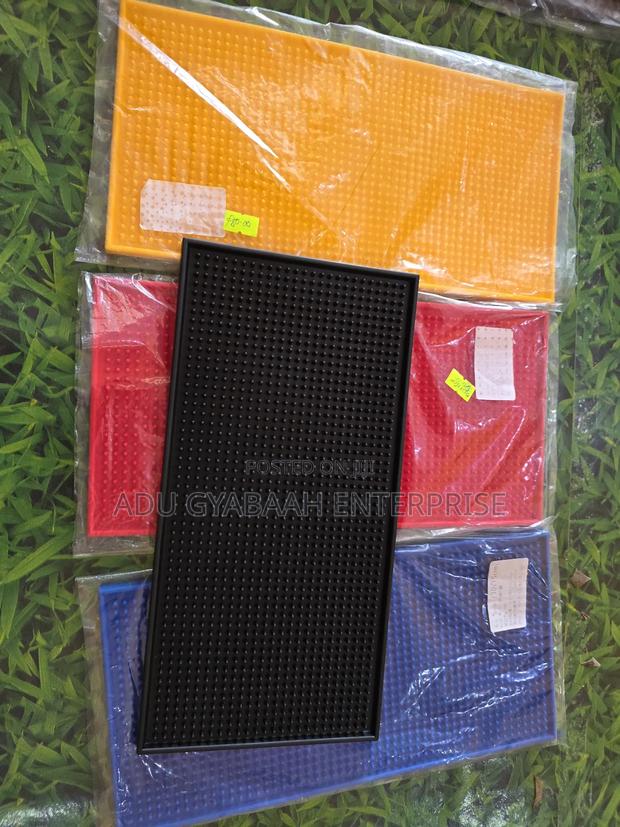 Non Slip Spill Mat/Bar Mat (30x15cm) photo 2