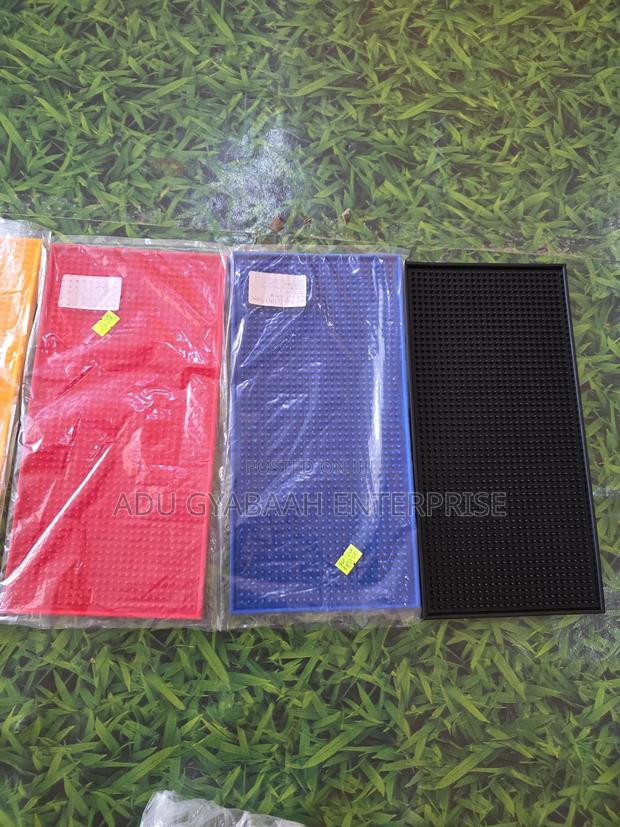 Non Slip Spill Mat/Bar Mat (30x15cm) photo 3