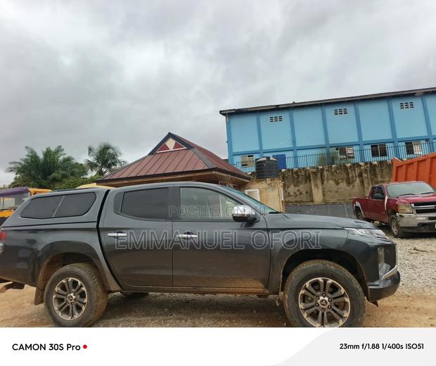 Mitsubishi L200 Double Cab 2.4 154hp 4WD 2018 Black