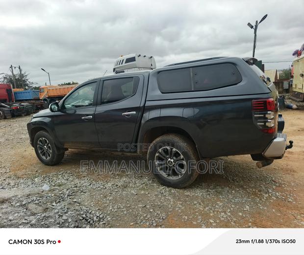Mitsubishi L200 Double Cab 2.4 154hp 4WD 2018 Black